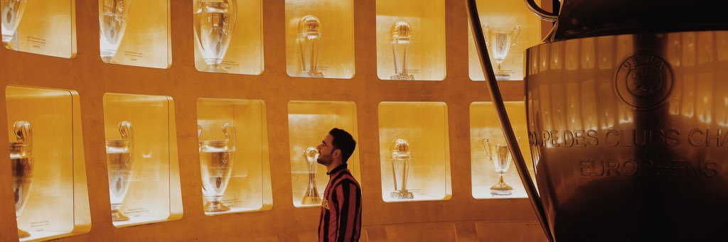 DinR2's profile banner image