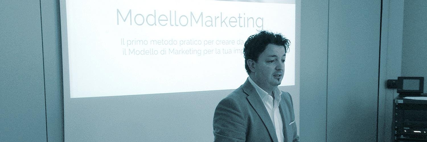 stecattelani's profile banner image