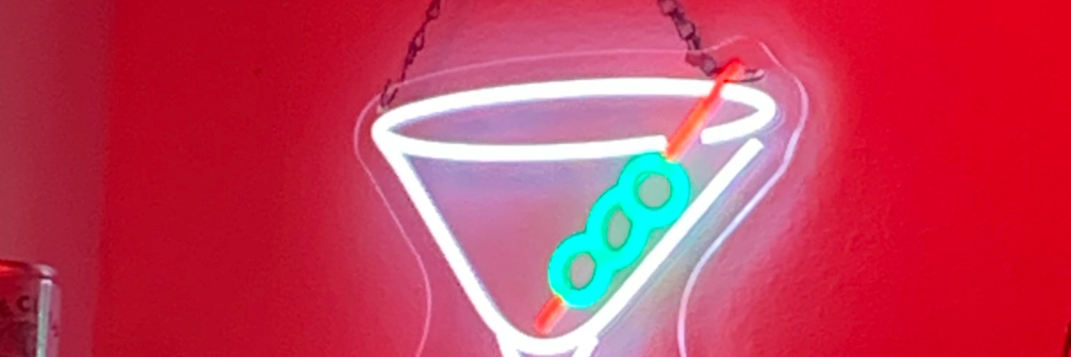 Ella Mielniczenko banner