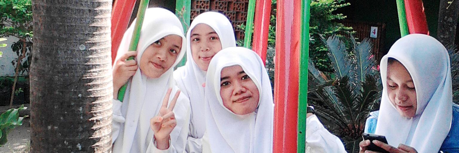 vhiea_a's profile banner image