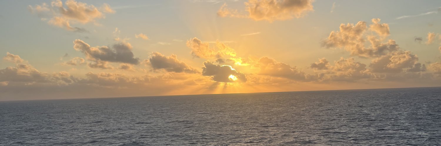 EstherM___'s profile banner image