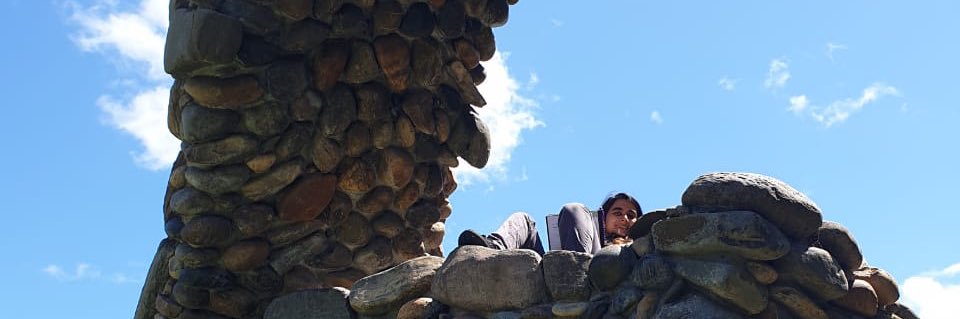 Av banner
