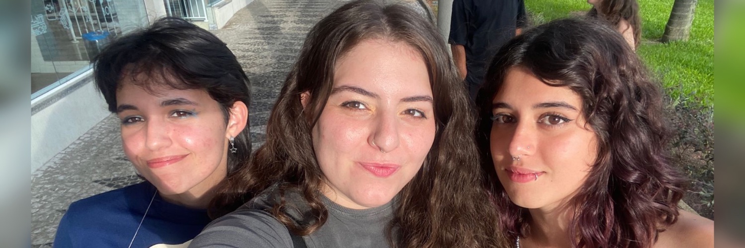 Ê banner