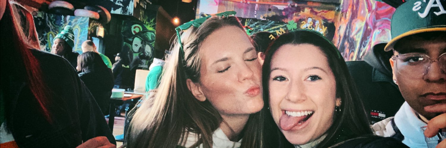 EmmaLunak's profile banner image