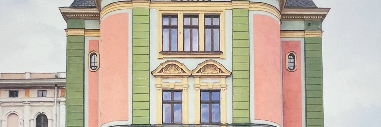 miselily's profile banner image