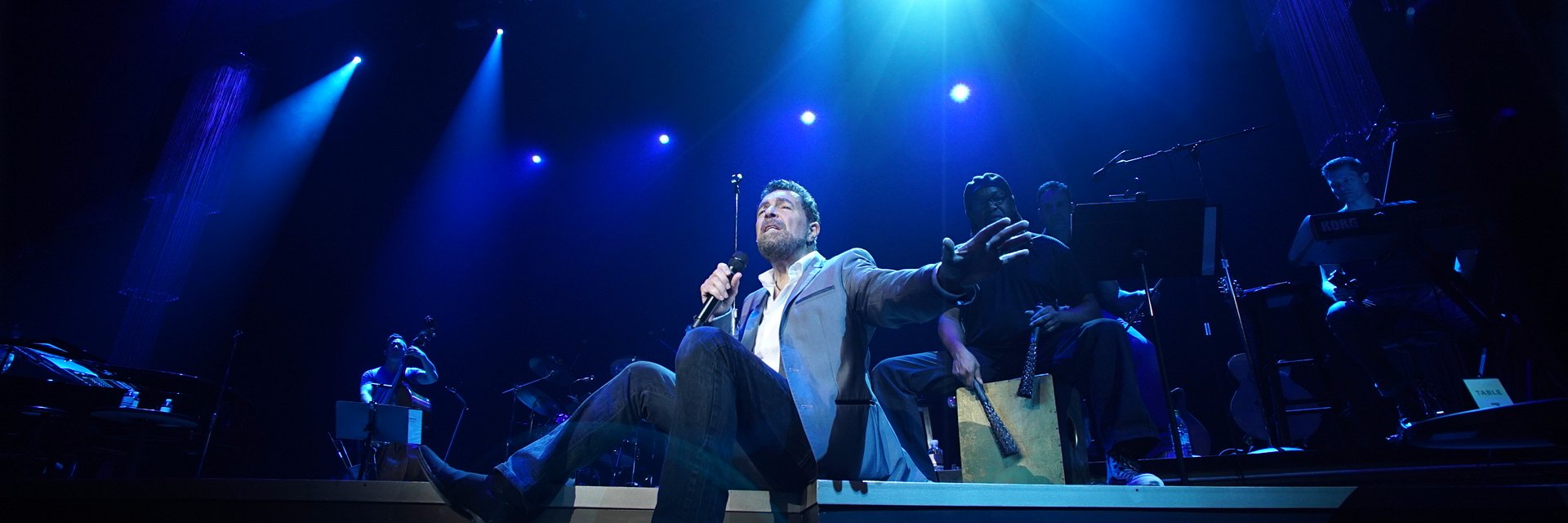 Clint Holmes banner