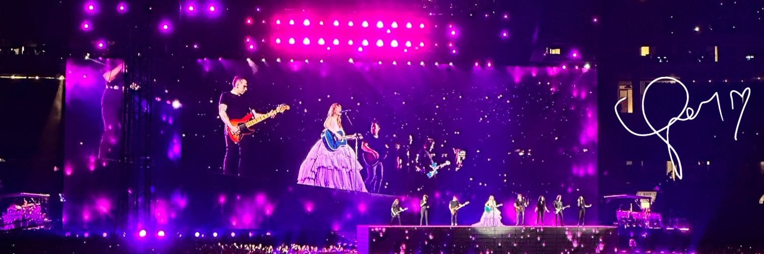 lydia⸆⸉ | before the bloom dc 🌱 banner