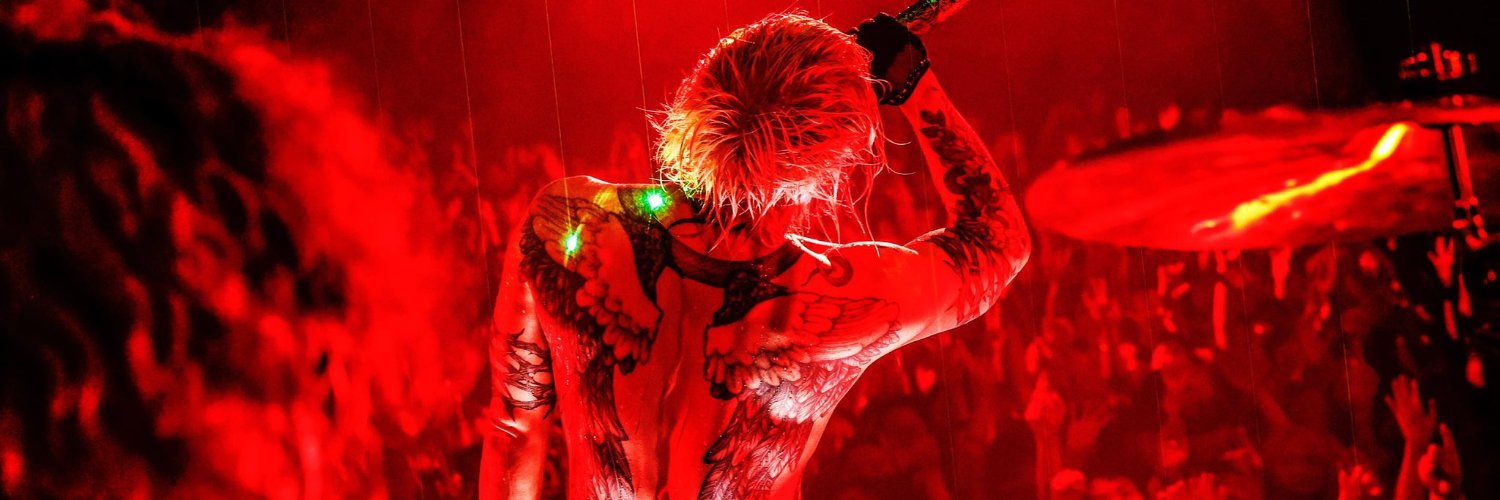 Vydead's profile banner image