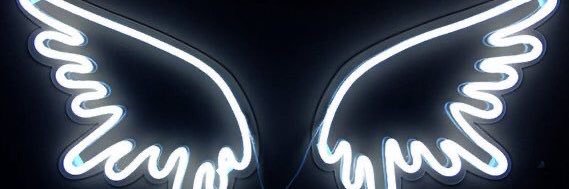 lashthompson's profile banner image