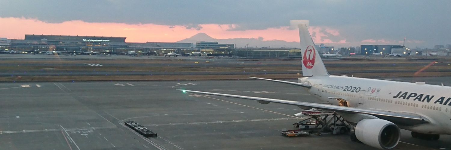 runwayinsight14's profile banner image