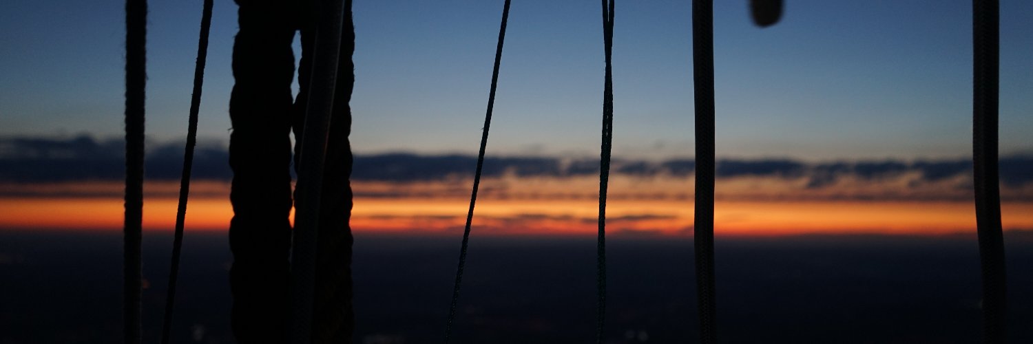 FloM_0303's profile banner image