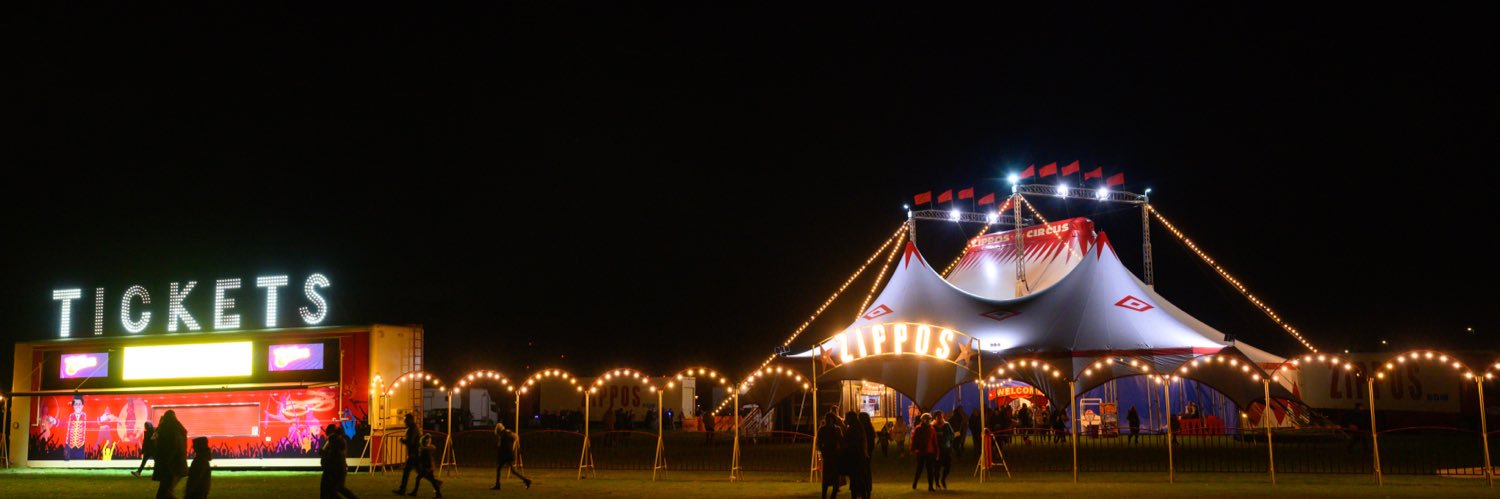 Zippos Circus banner