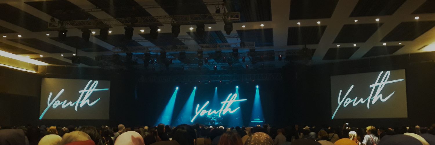 yupeeps's profile banner image