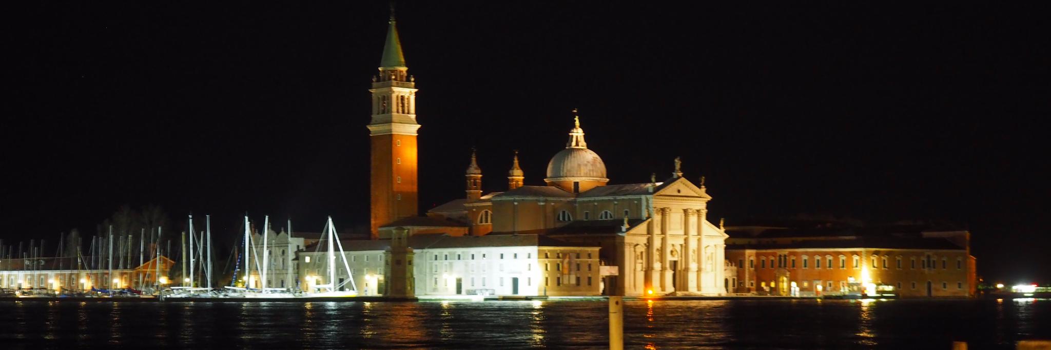 lalucoll's profile banner image