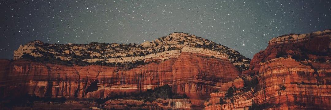 readandhikemore's profile banner image