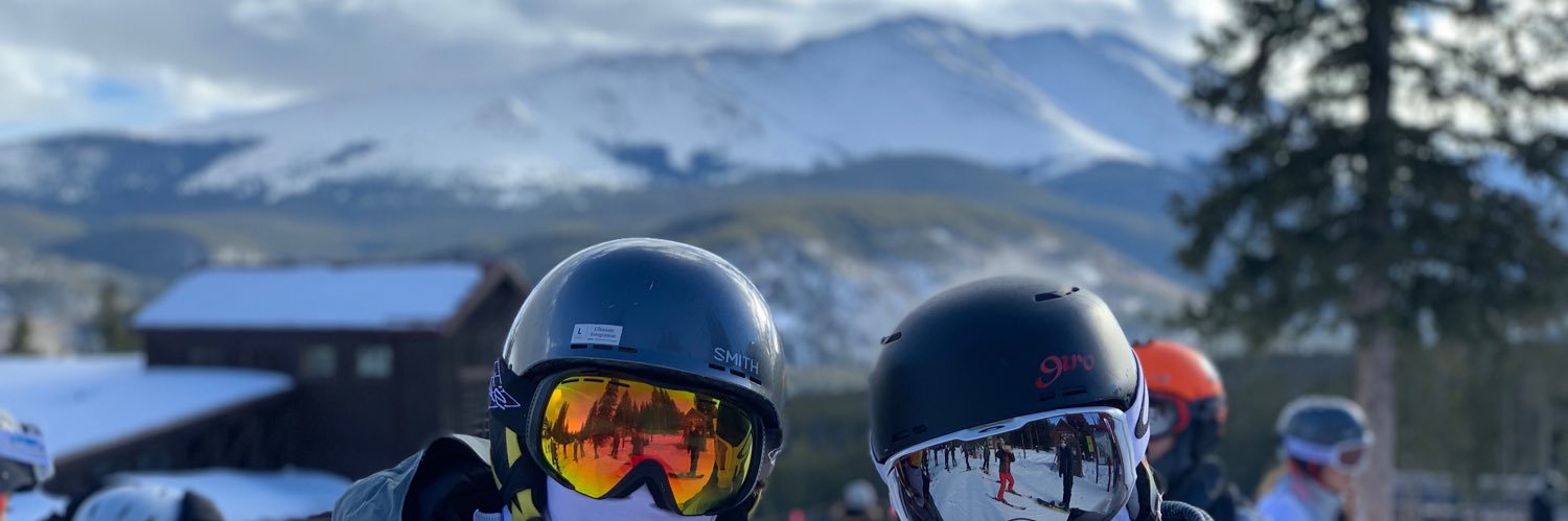 dennisbrownn's profile banner image