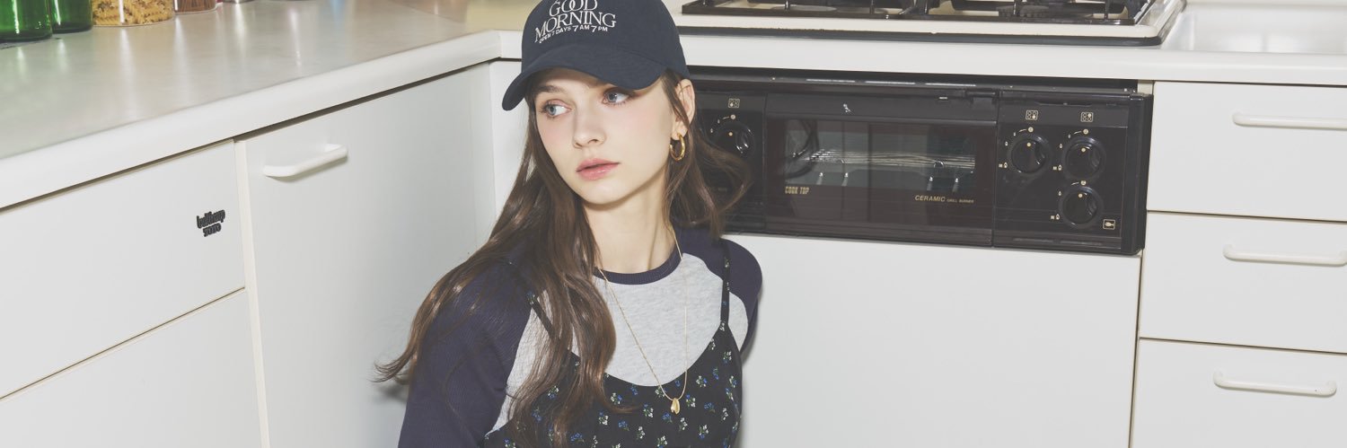 frees_mart's profile banner image
