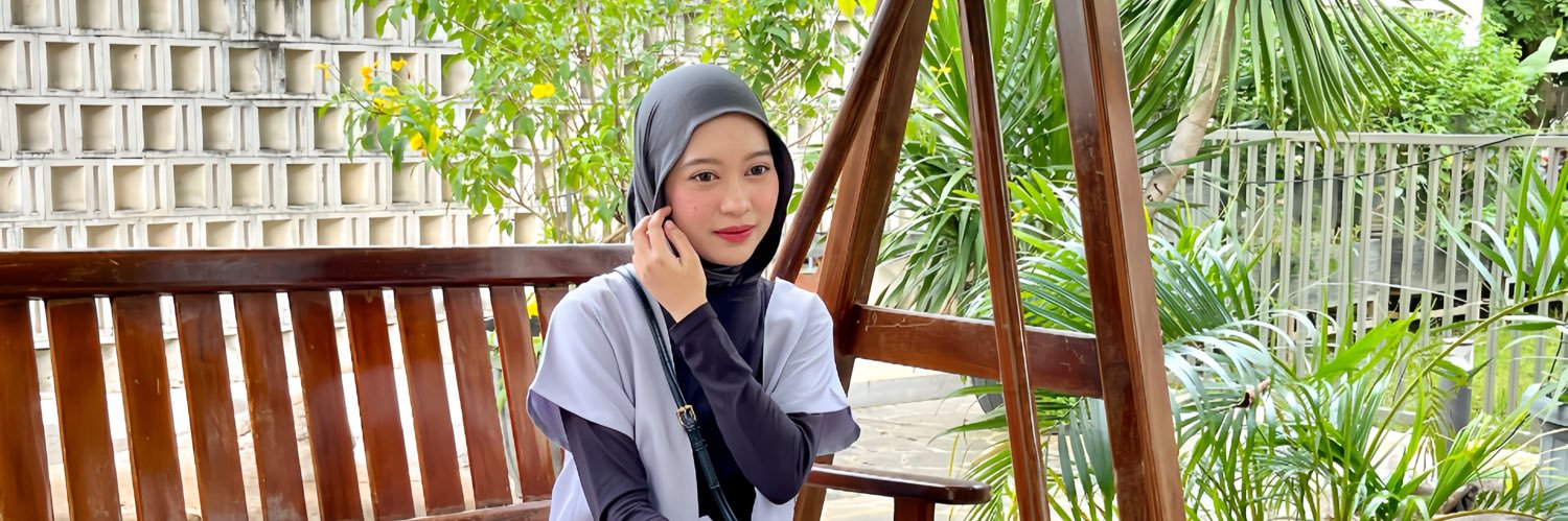 ay_dorable's profile banner image