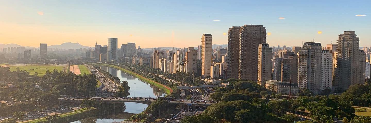 fernandoluzio's profile banner image