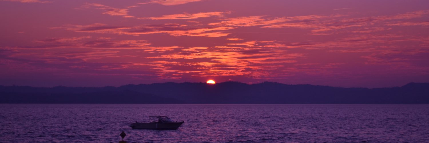 ValeriaCaldera's profile banner image