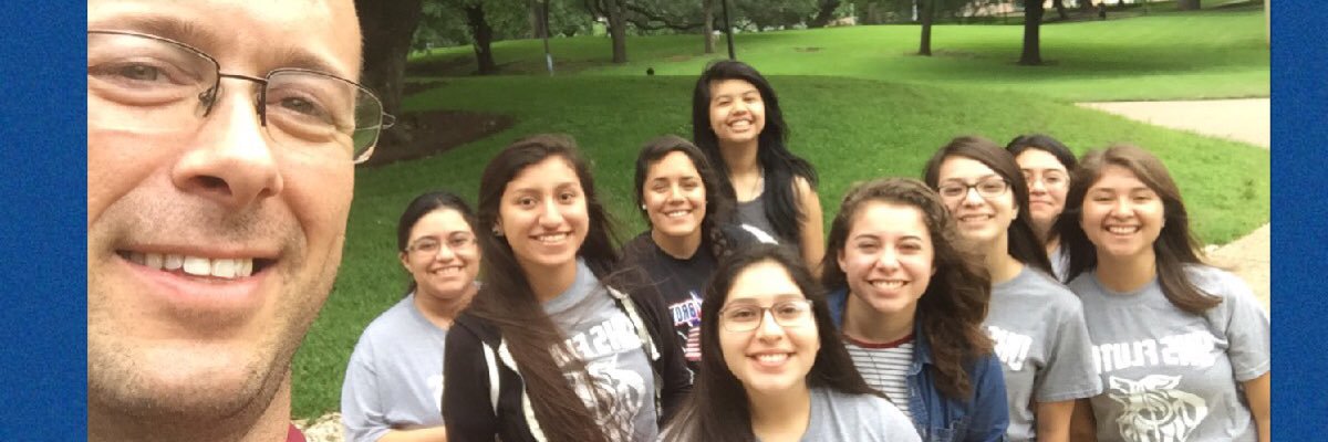 vanessaamtz98's profile banner image