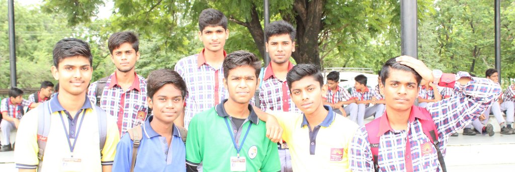 saurabhshinde's profile banner image