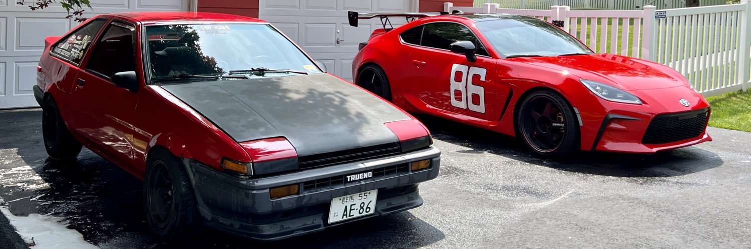 Steph Newland トヨタオタク banner