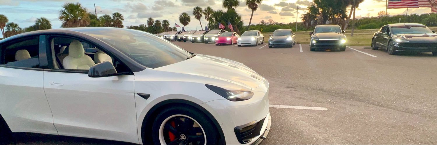 chawchaw01's profile banner image