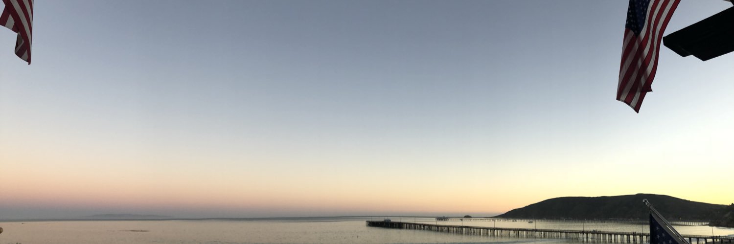 miaennis's profile banner image