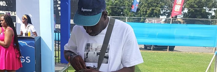 CrumbsLivUp's profile banner image
