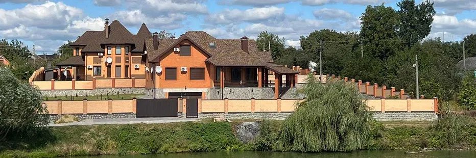 Caroline•• alexandra🦋 banner