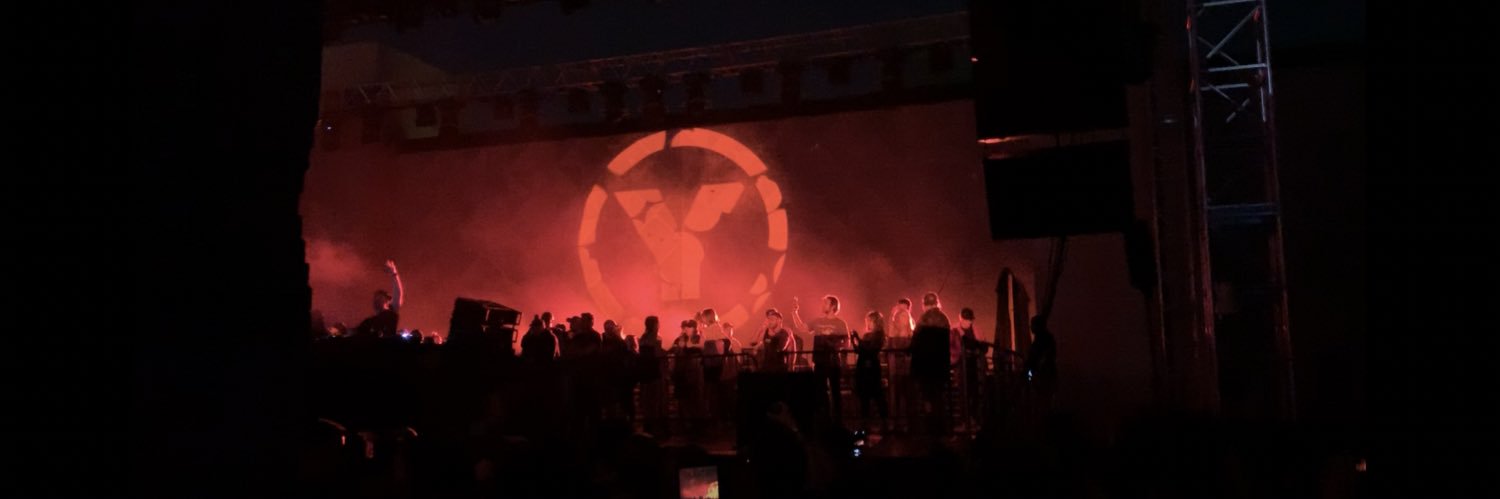 johnryanLIVE's profile banner image