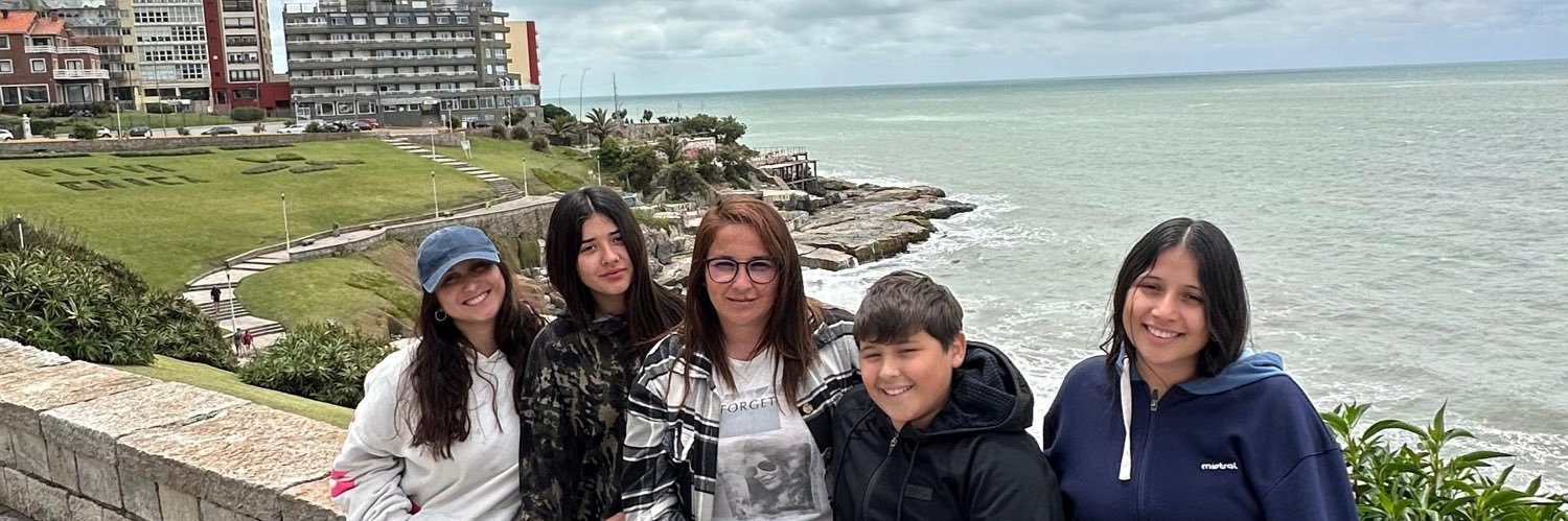 FernandezzJuli's profile banner image