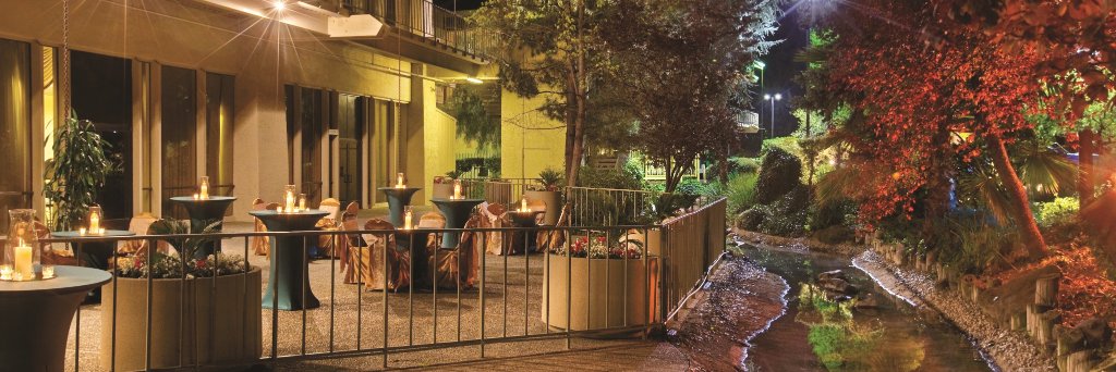 DoubleTreeSac's profile banner image