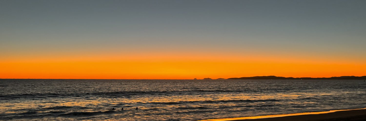 alfredoloz's profile banner image