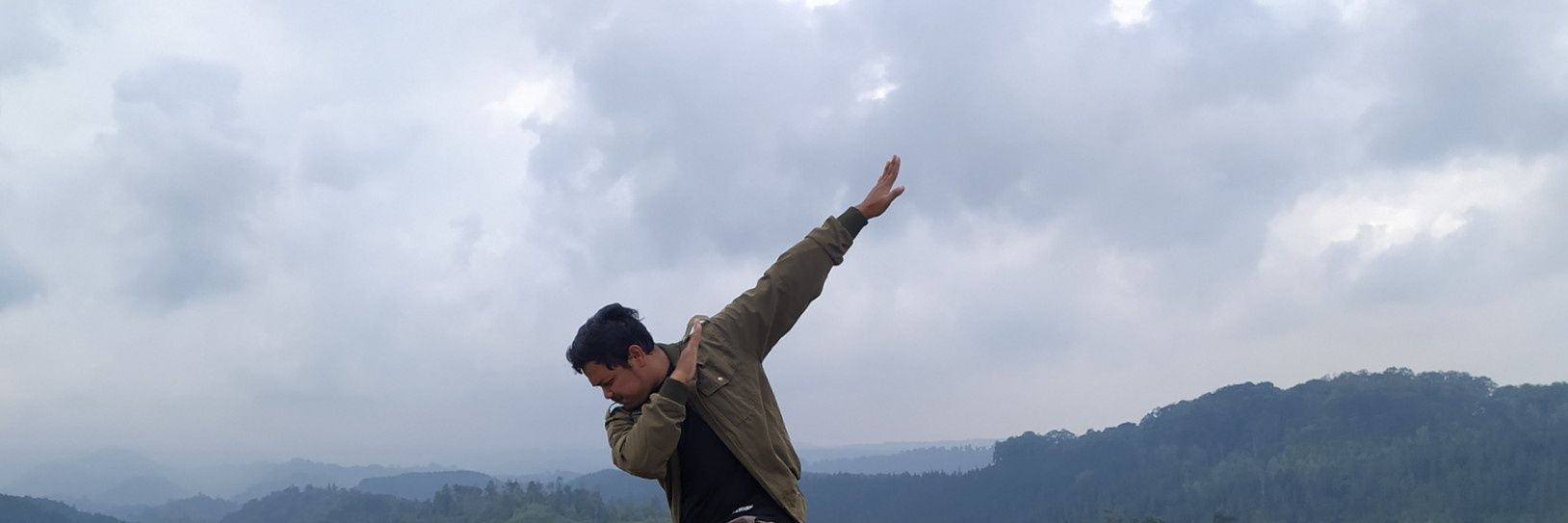 yushhan's profile banner image
