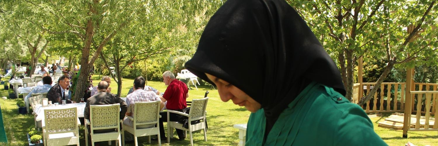 ebraraydn's profile banner image