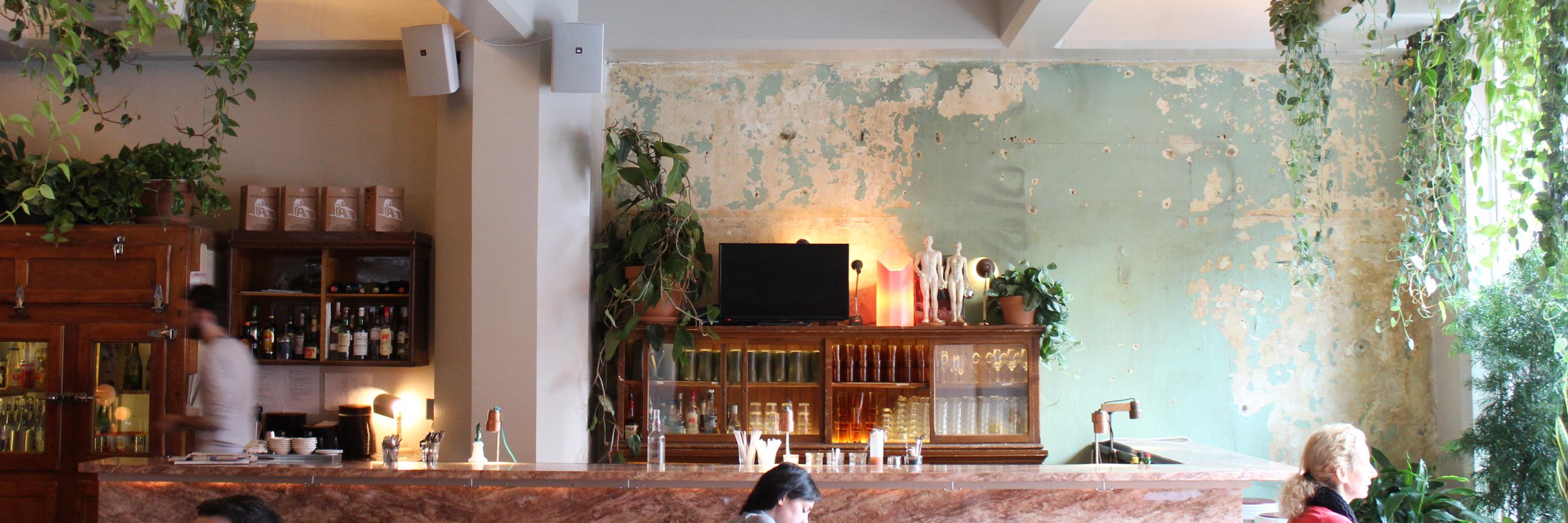 Café Parvis banner