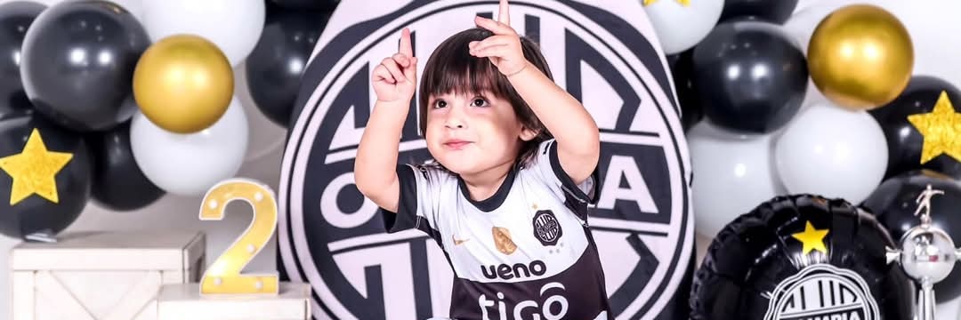aleexajara's profile banner image