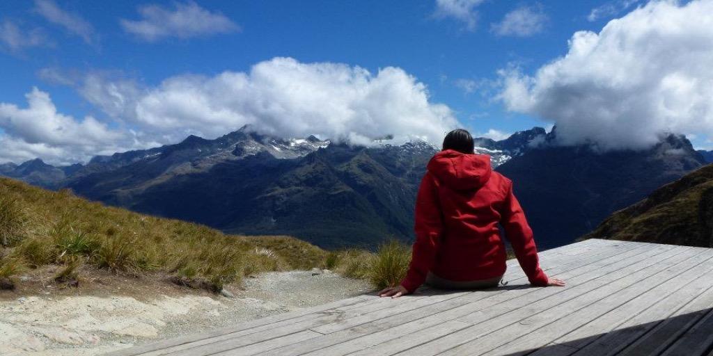 avibavi's profile banner image