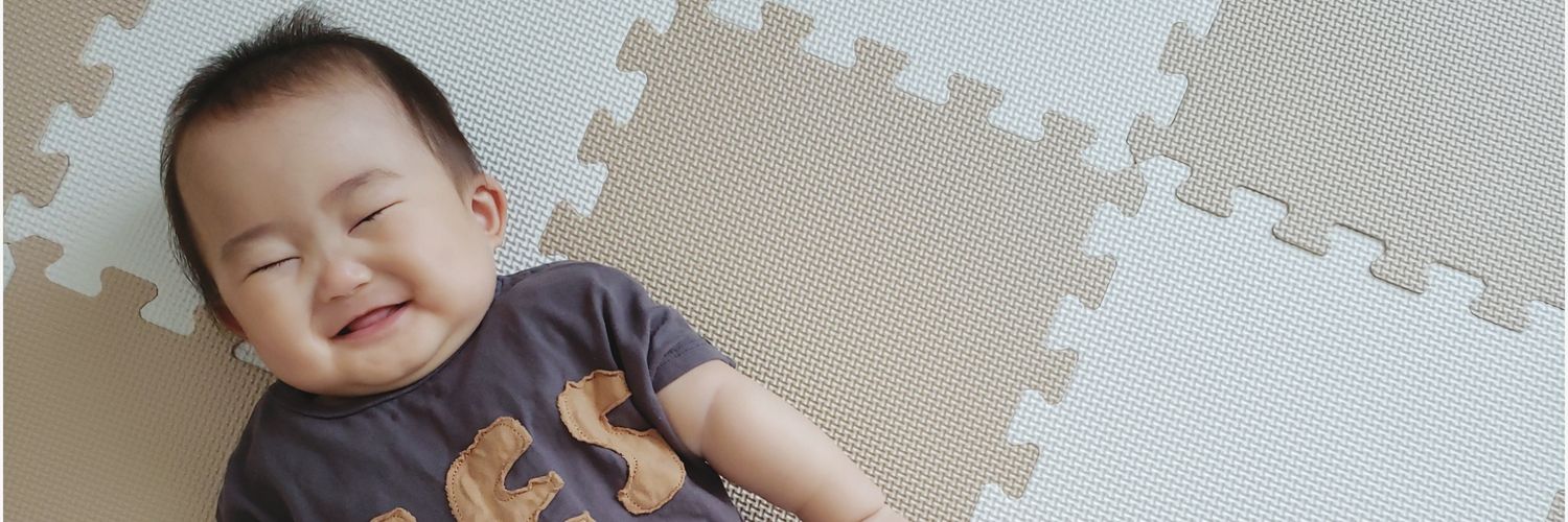 aknya9's profile banner image