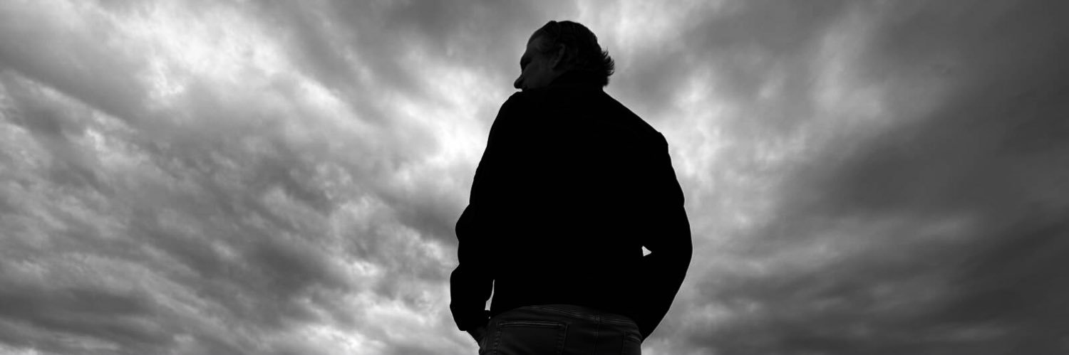 Arne MeyerFünffinger banner