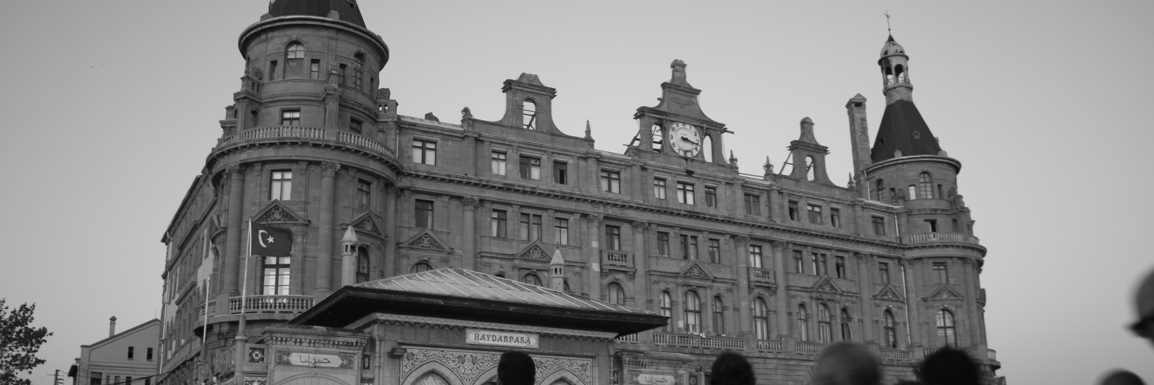 akinov_'s profile banner image