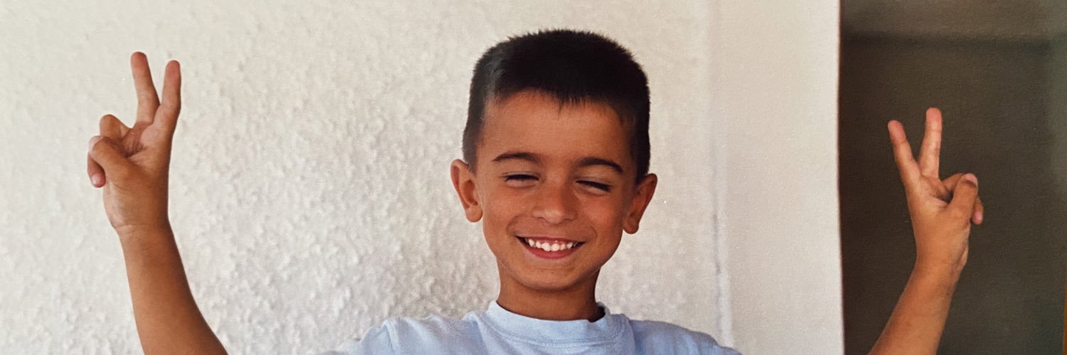 Alextopin's profile banner image