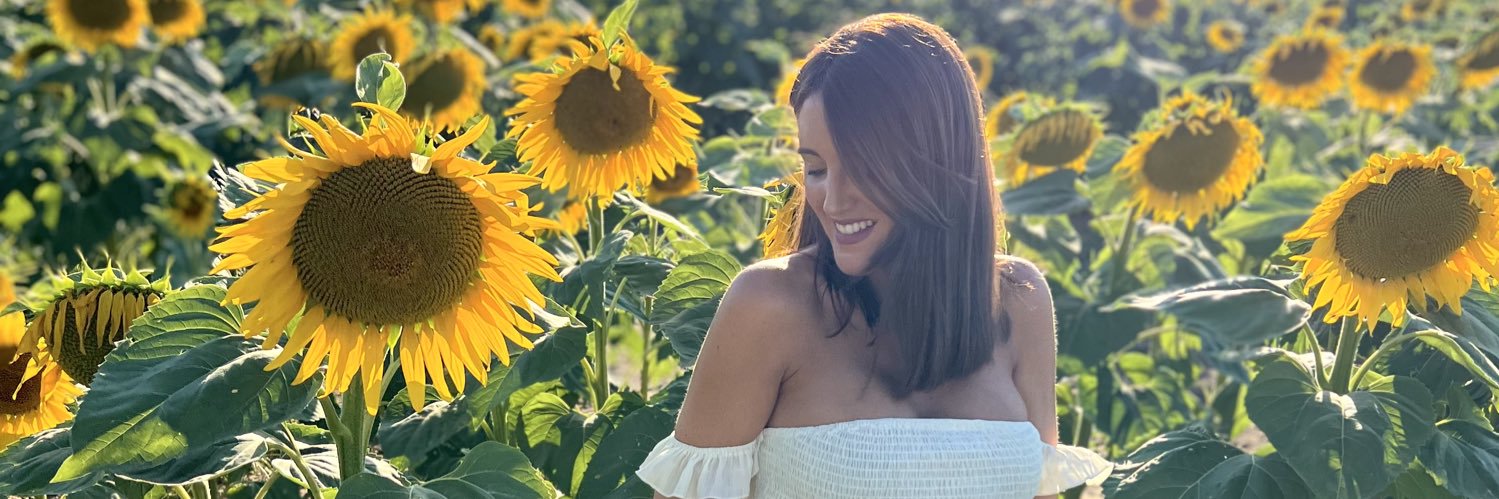 laura_rg2's profile banner image