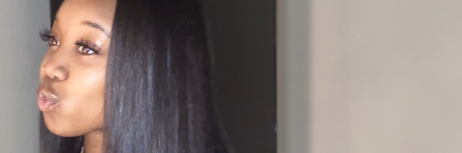 Mariahlxtrece's profile banner image