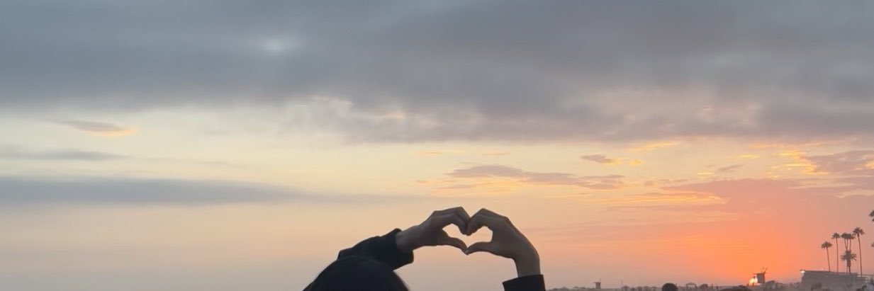 itslizagna_'s profile banner image
