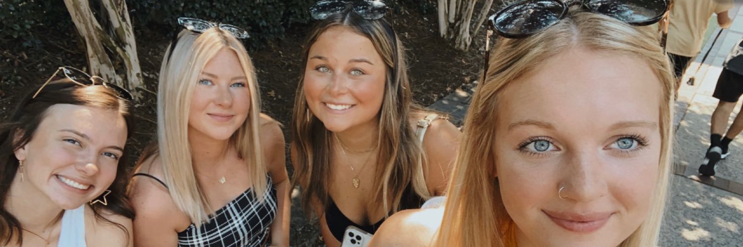 _adysonn_'s profile banner image