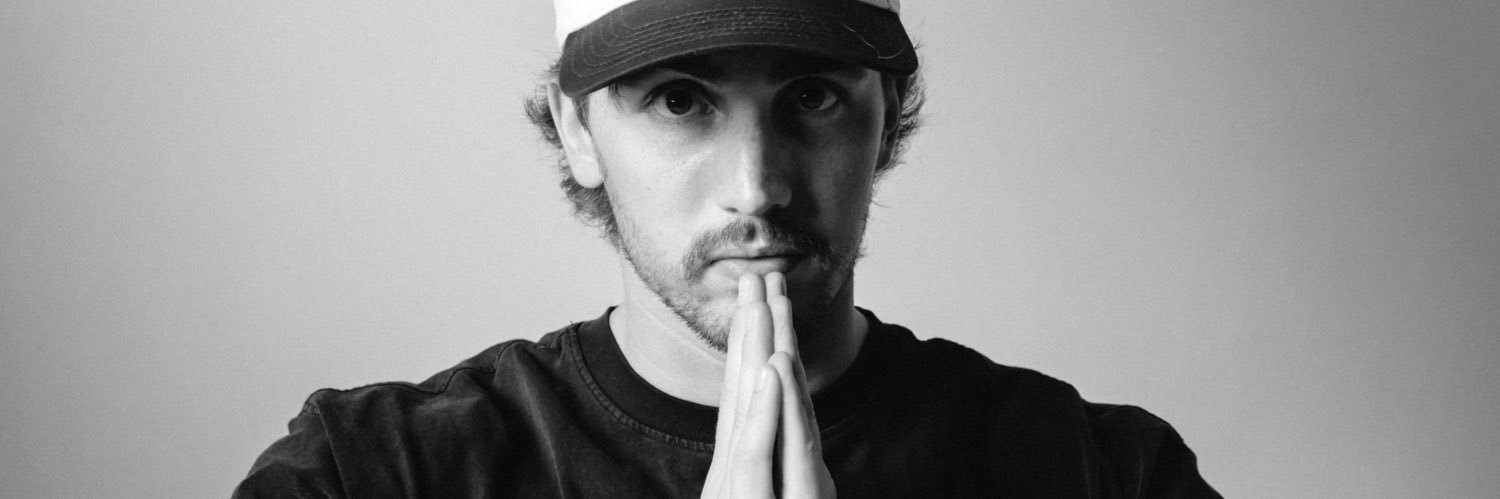 Holdoggen's profile banner image