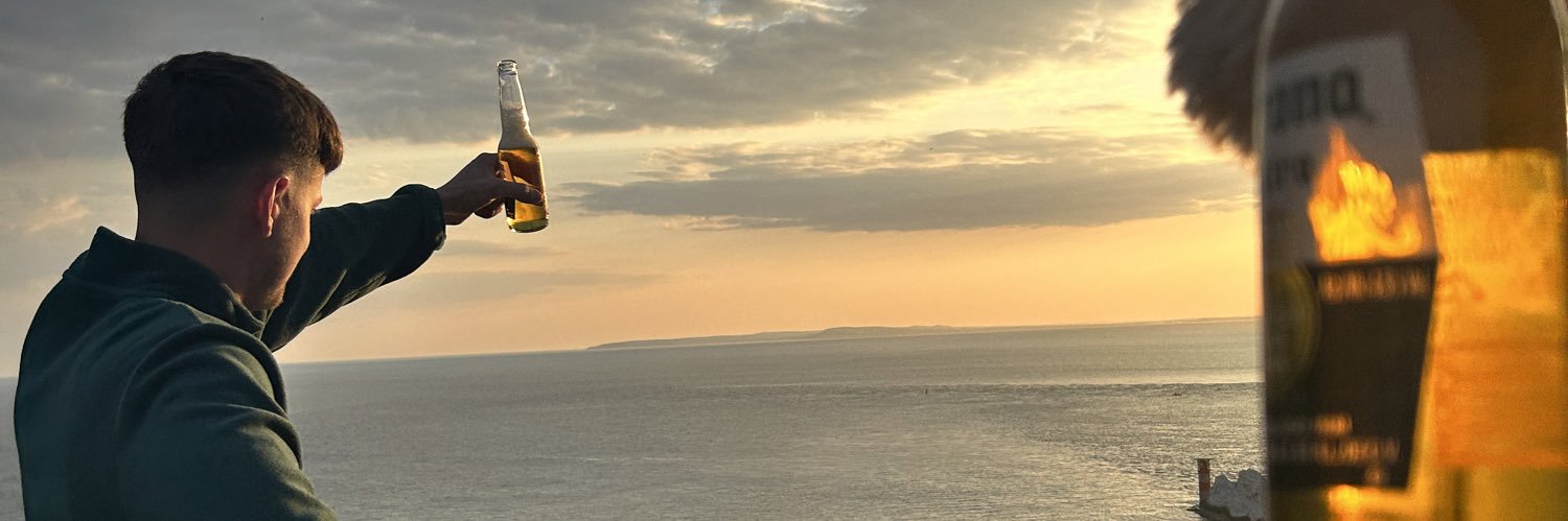 lglp99's profile banner image